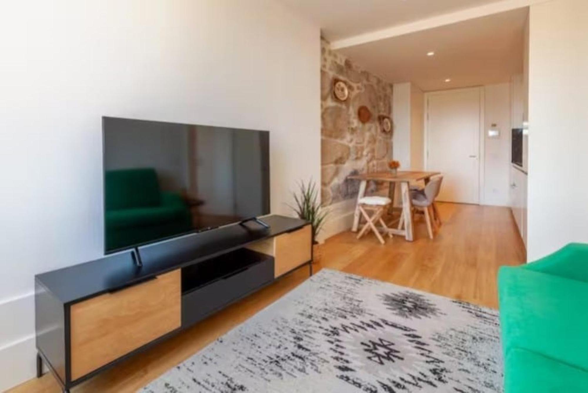 Pink Lux Apartment *