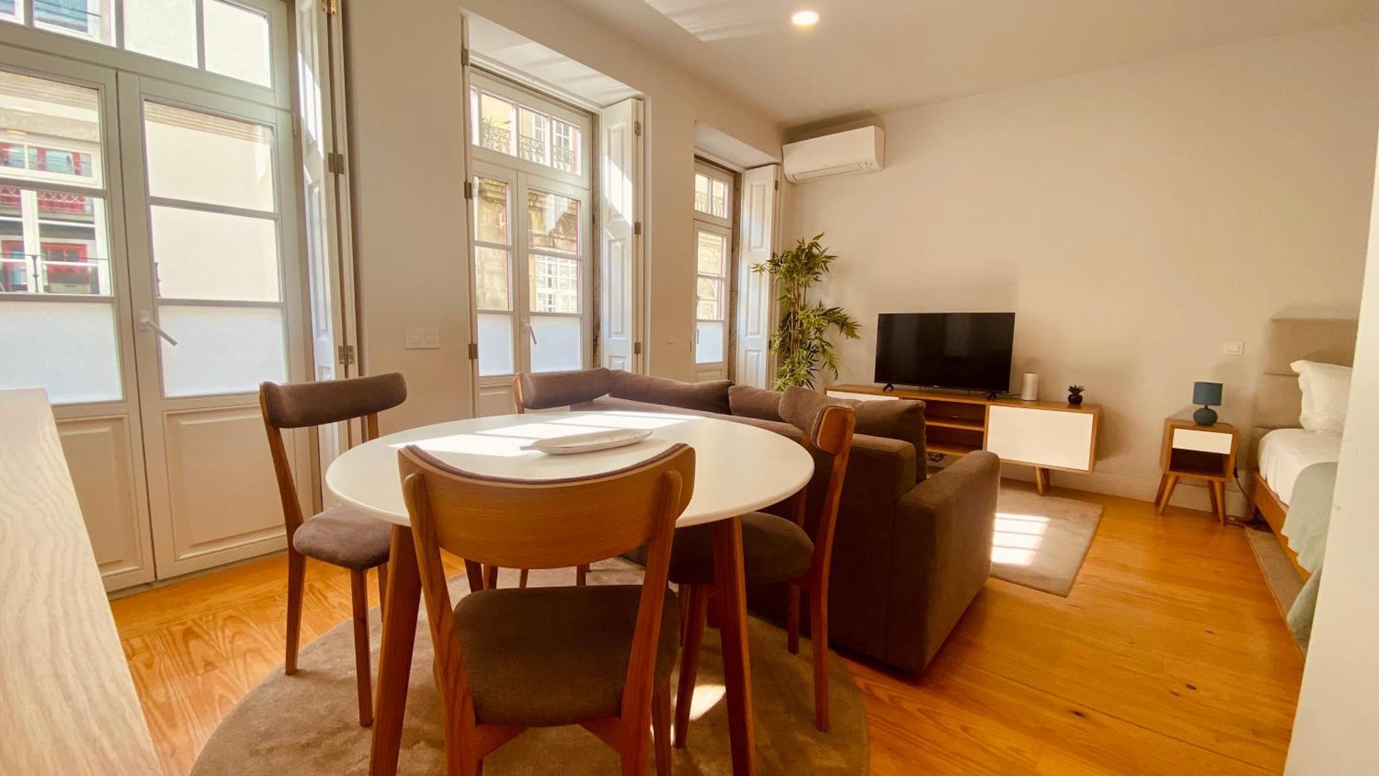 Sm Apartment *
