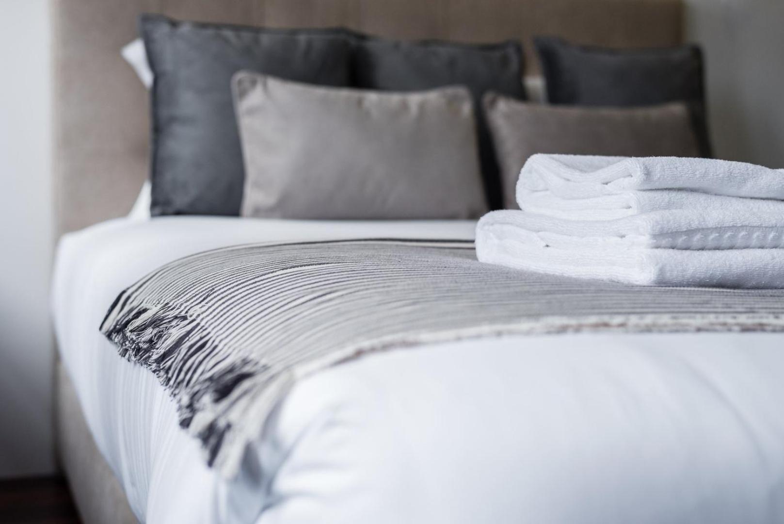 Guestready - Subzero Design * Porto