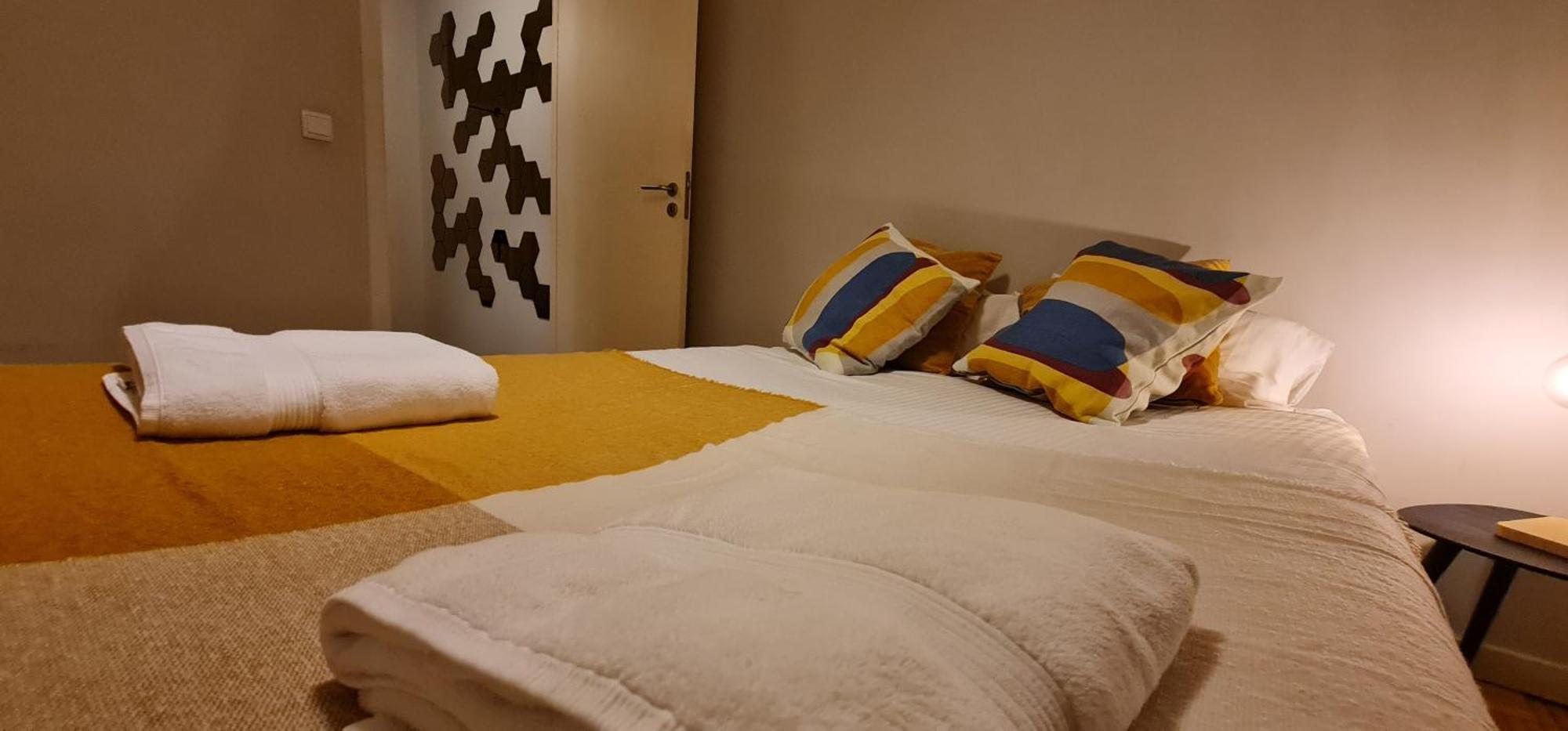 Apartment Molecular *
