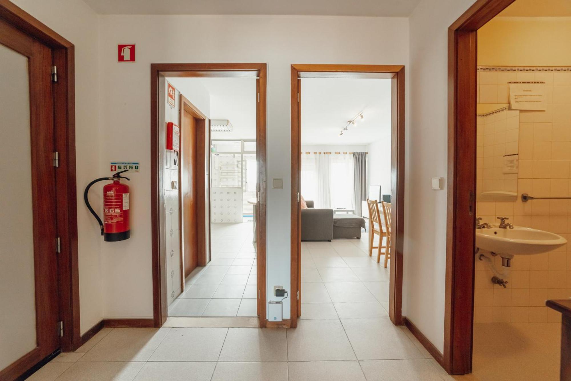 Espinho Modern 3 Bedroom By Vacationy Porto