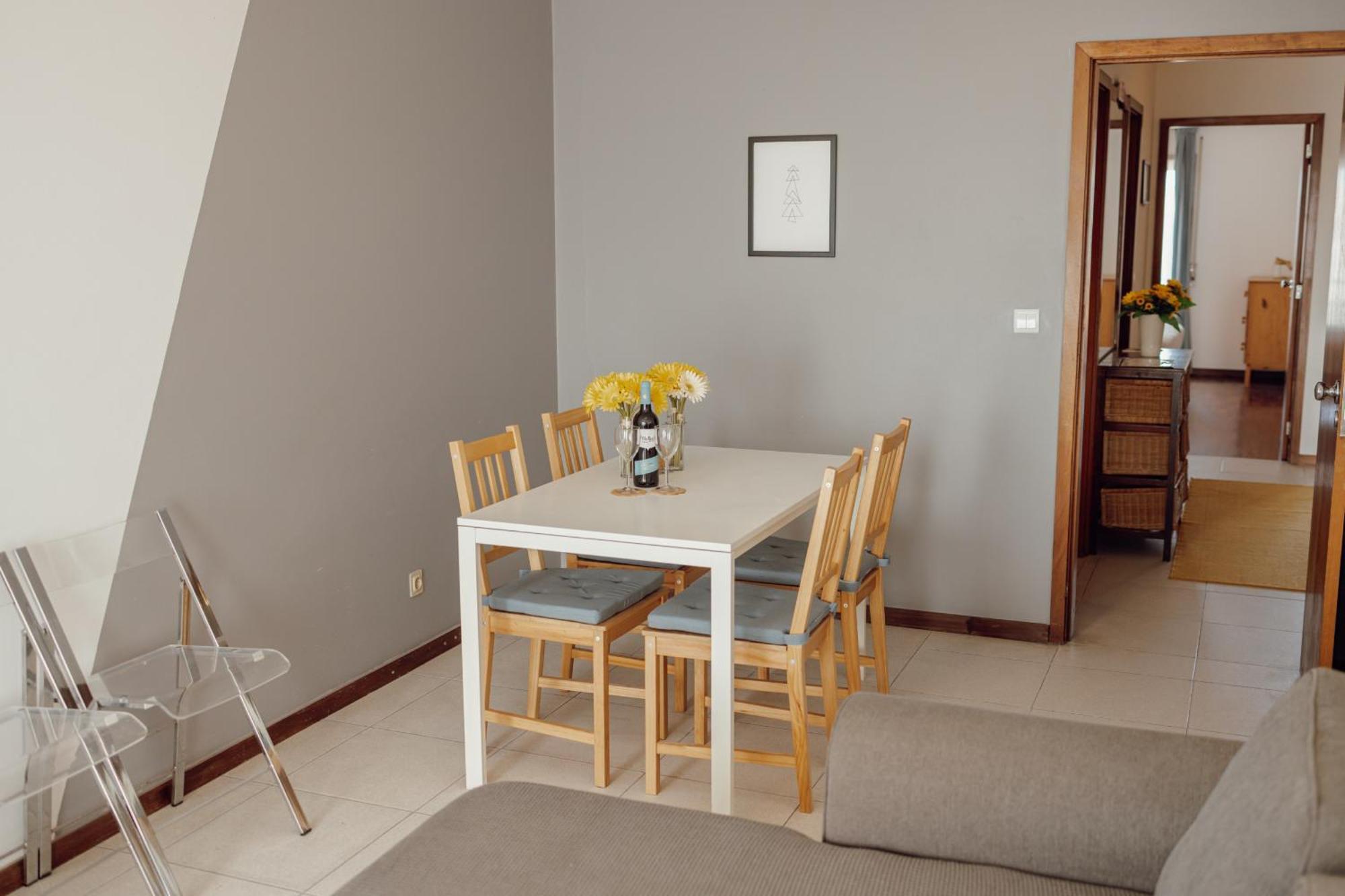 Espinho Modern 3 Bedroom By Vacationy Porto