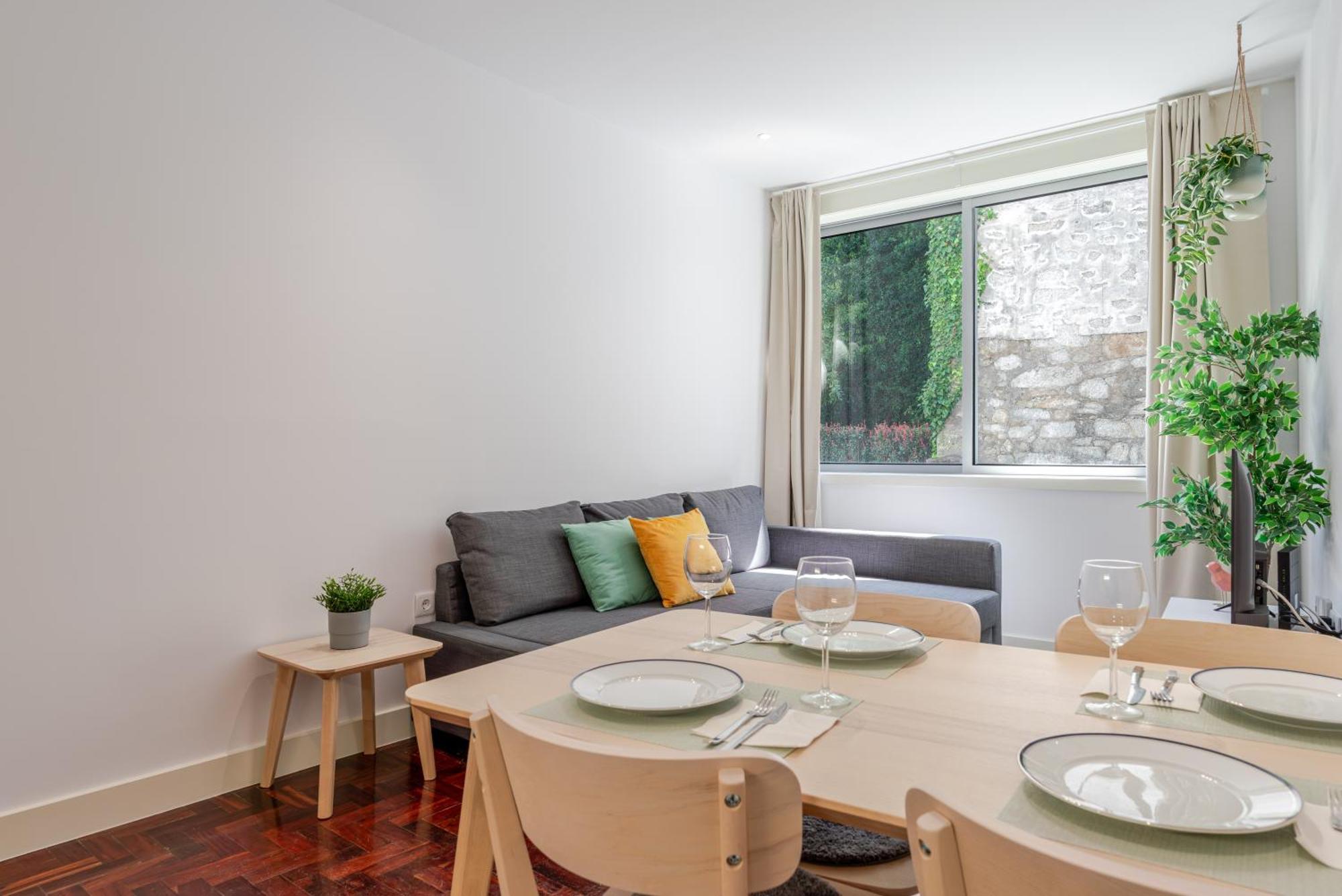 Renovated & Quiet 1-bedroom In Santa Catarina Appartement *