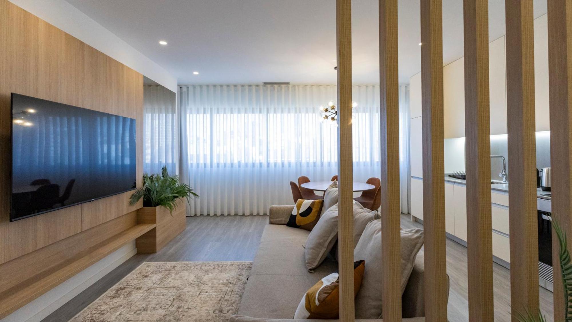 Bright 2br Flat Near Praca Da Galiza By Lovelystay Apartment