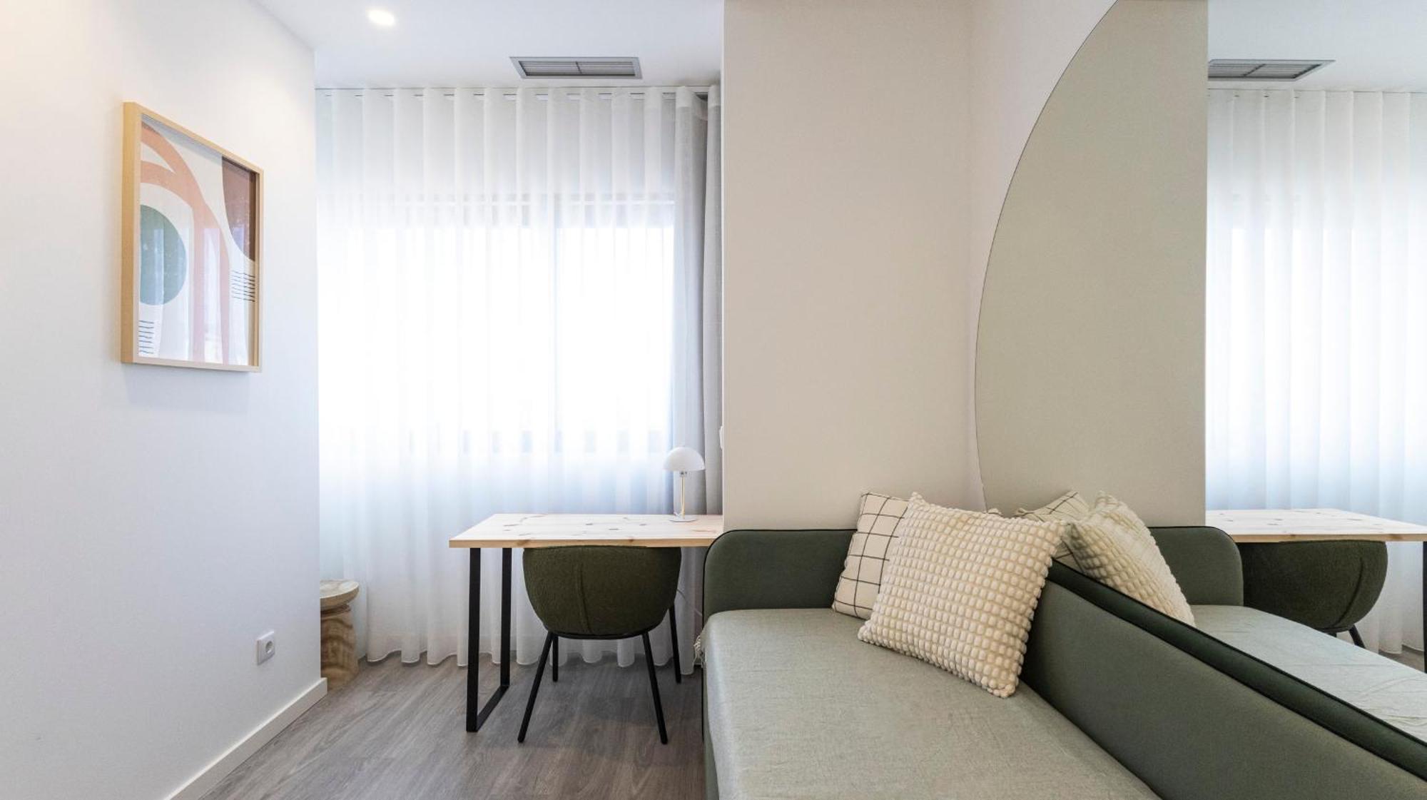 Bright 2br Flat Near Praca Da Galiza By Lovelystay Apartment