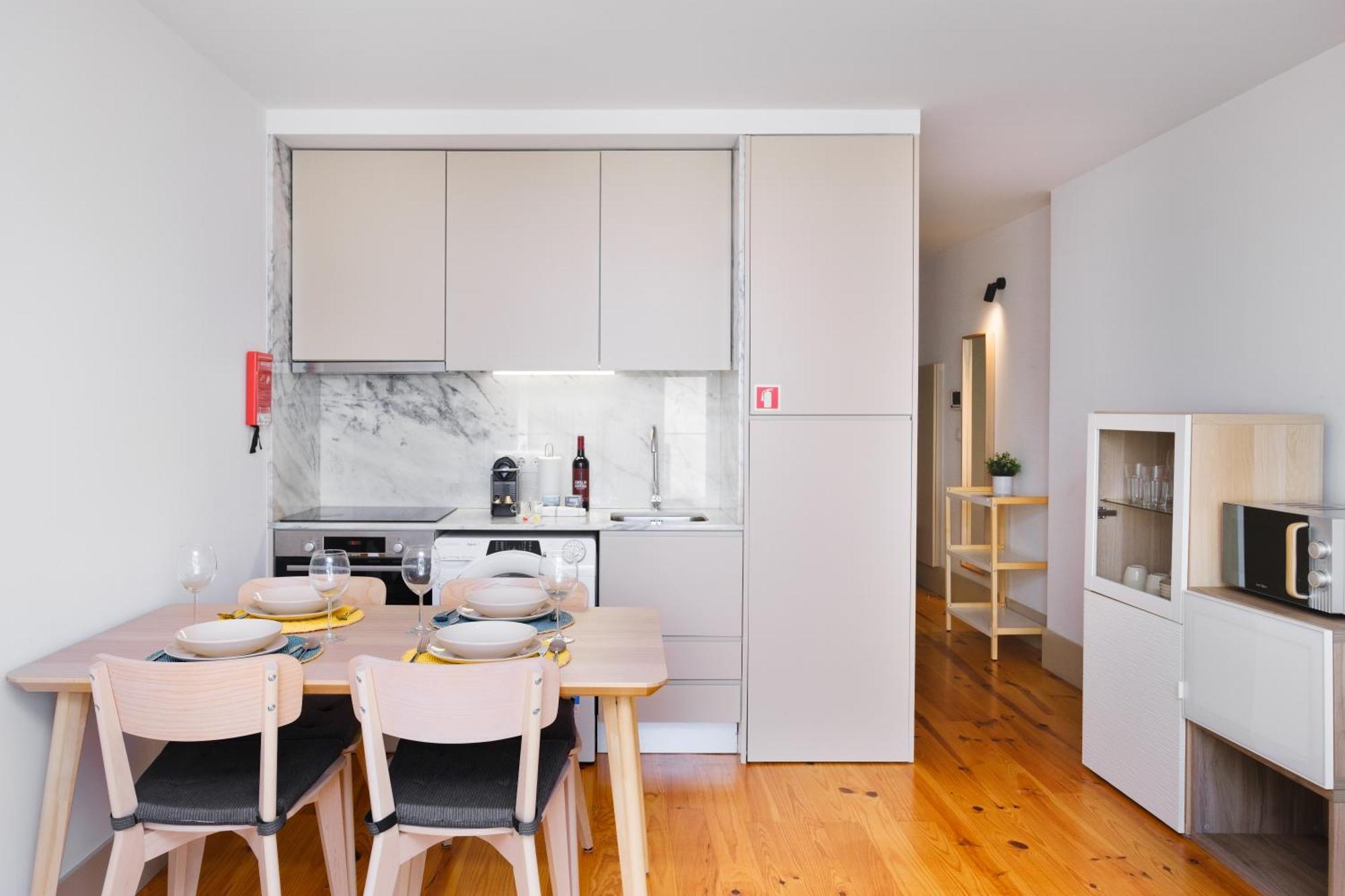 Ekaterine Uptown Apartment