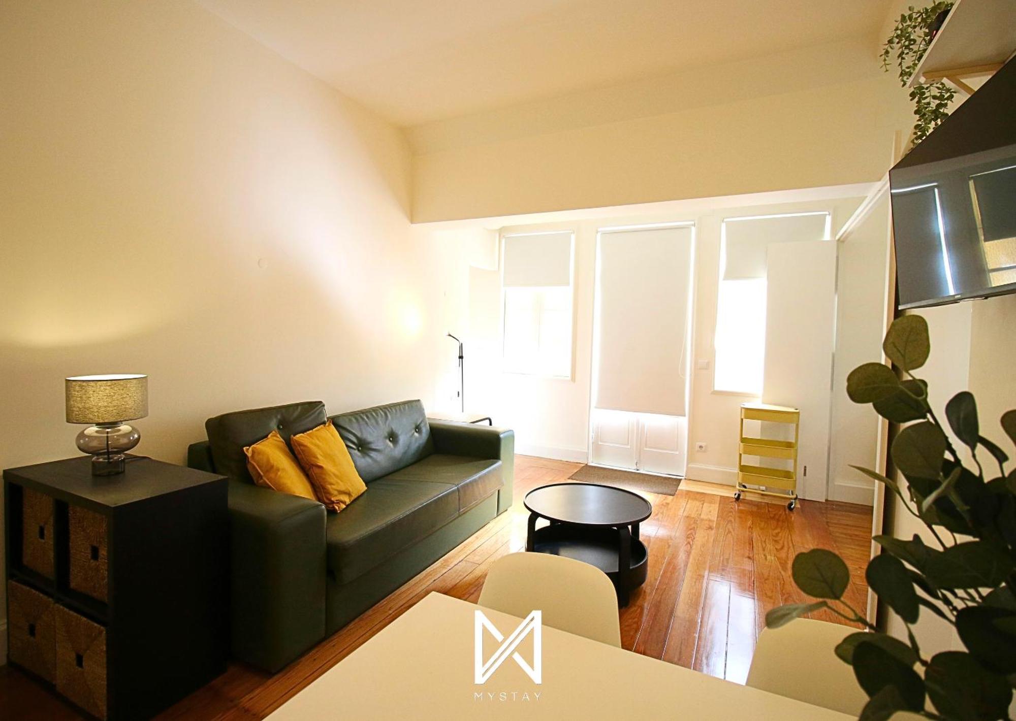 Mystay - The Poet - Fernando Pessoa Porto