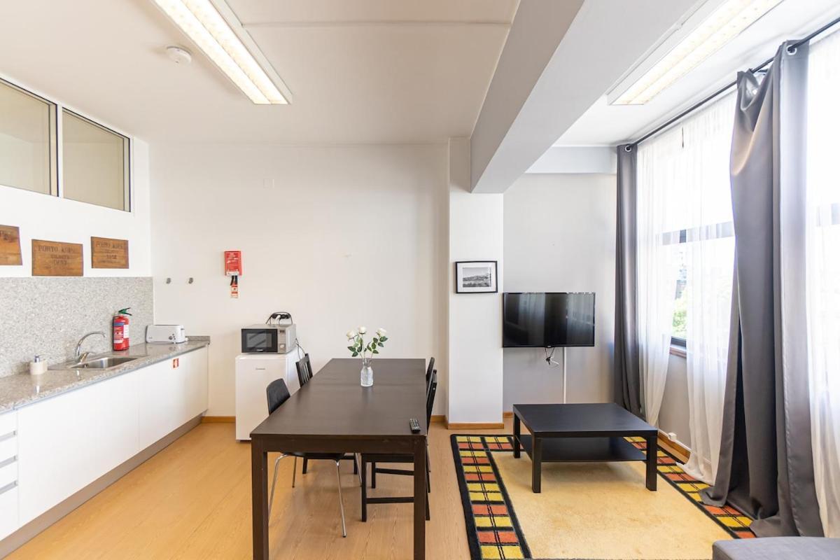 Spacious 2 Private Combined In 1 Apartment Porto