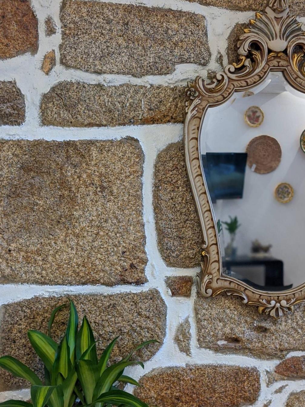 Porto-stone *