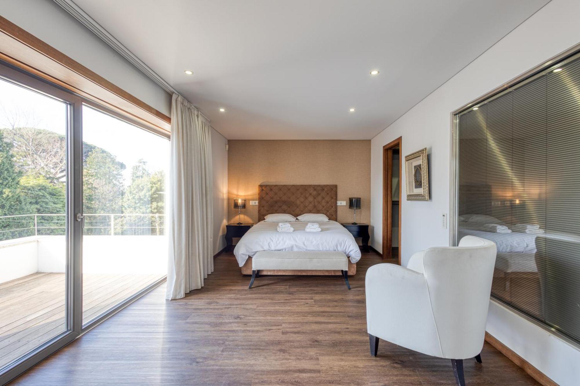 On Luxury House - Pool & Parking * Porto