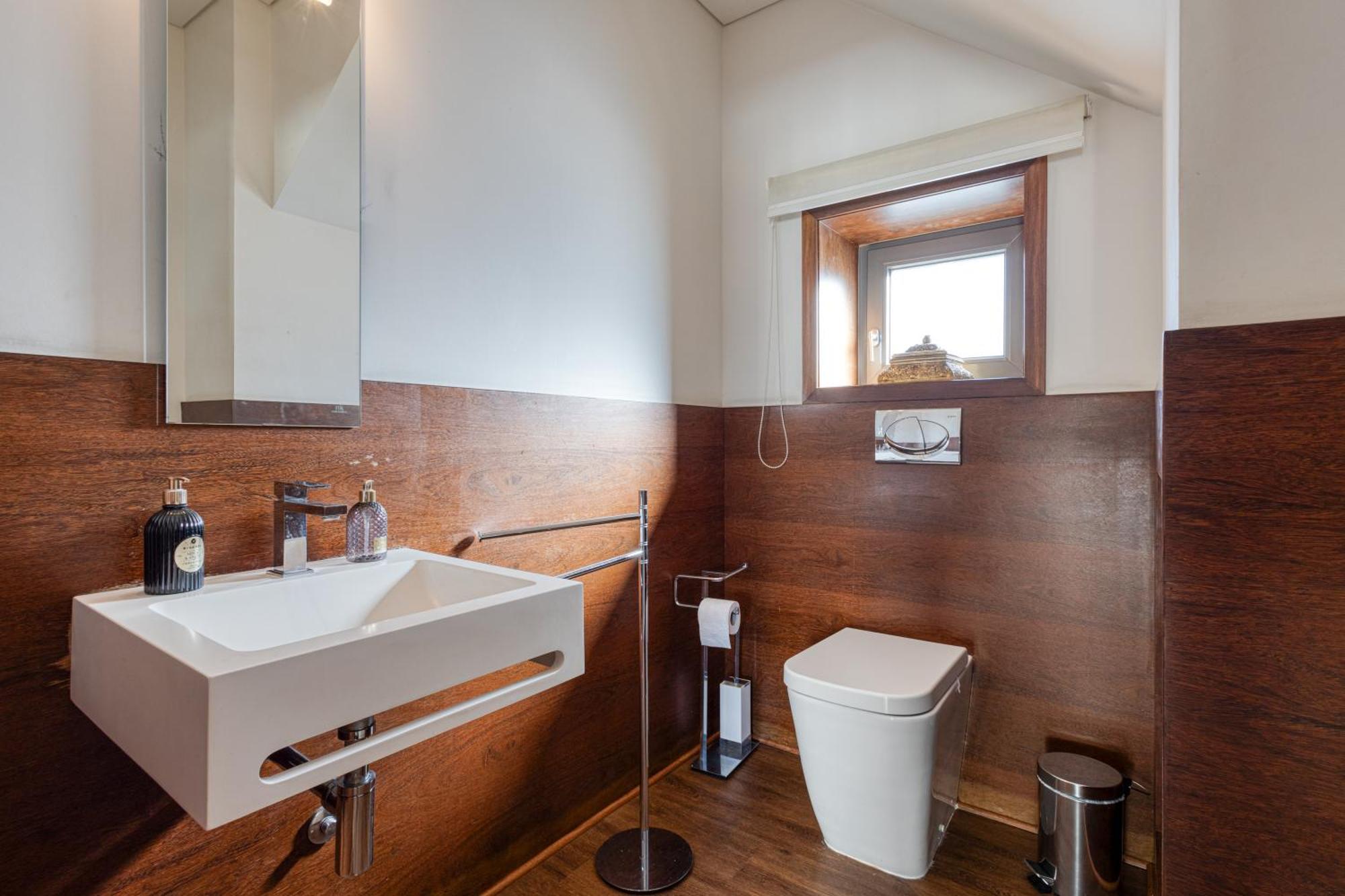 On Luxury House - Pool & Parking * Porto