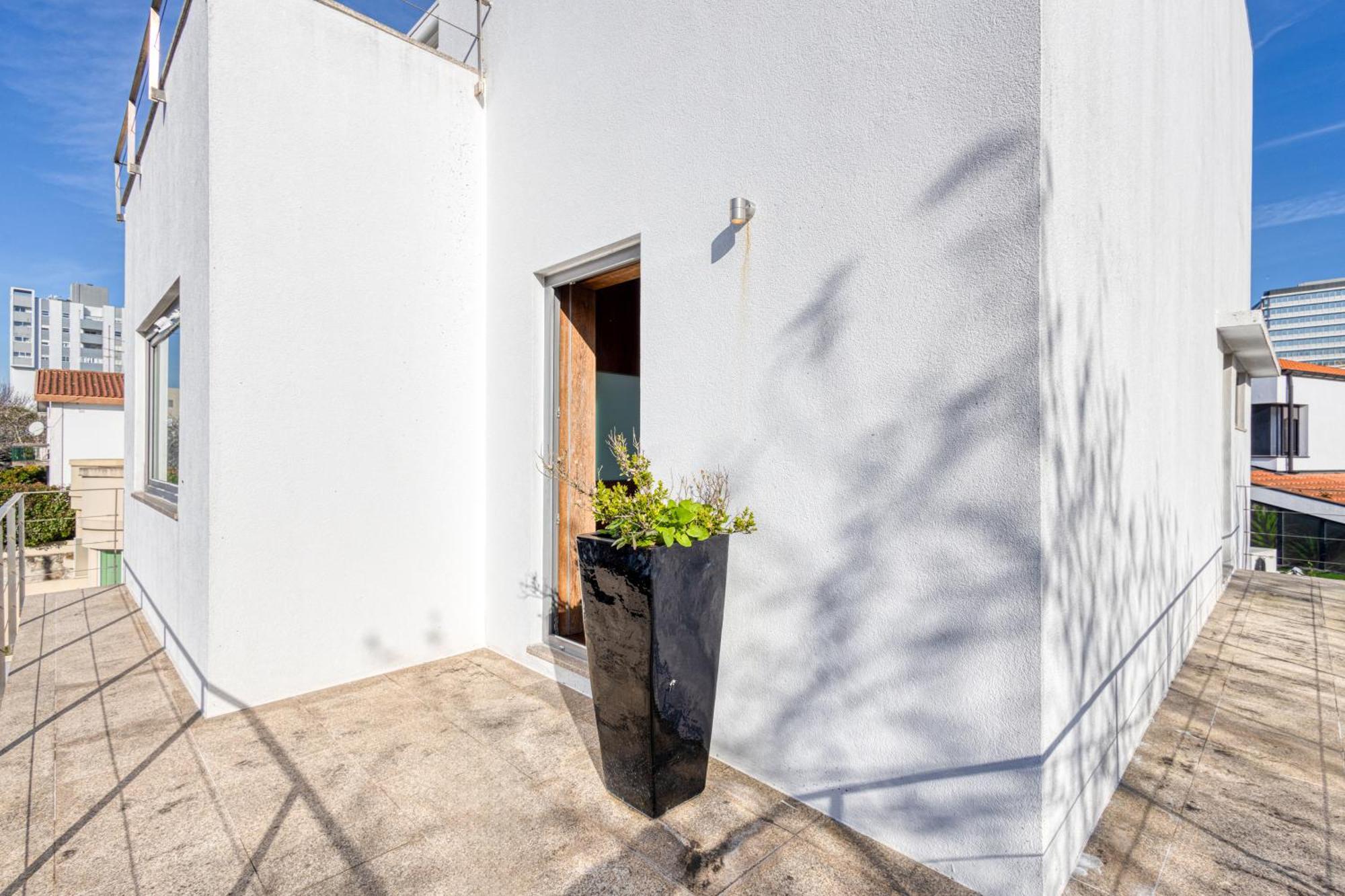 On Luxury House - Pool & Parking Holiday home *