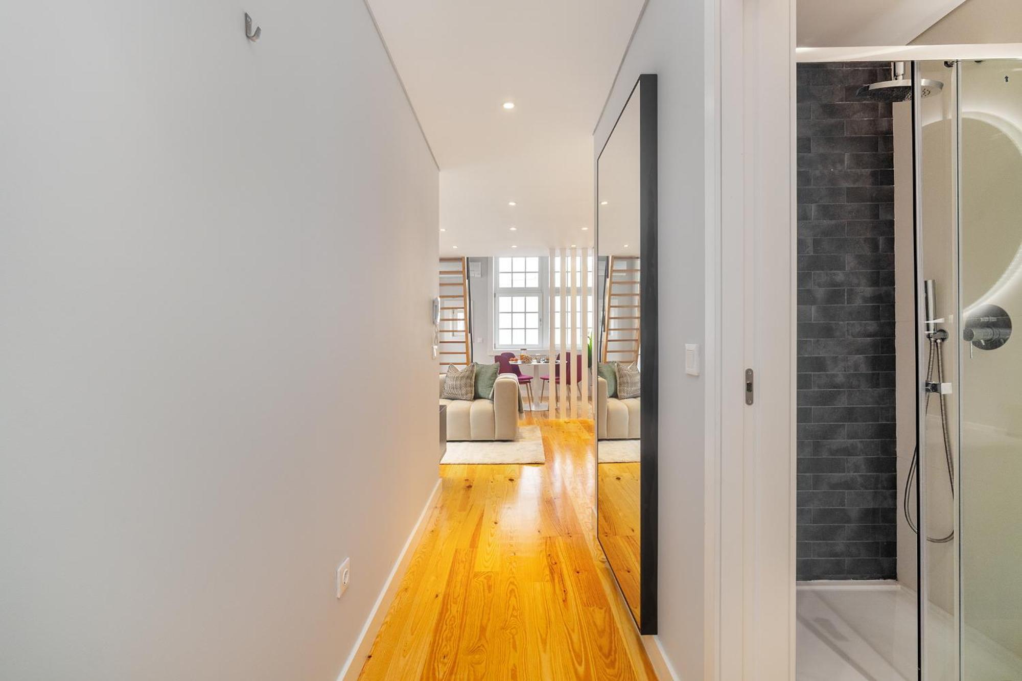Apartment Whome Trendy Cedofeita Loft - Luxe & Light-filled