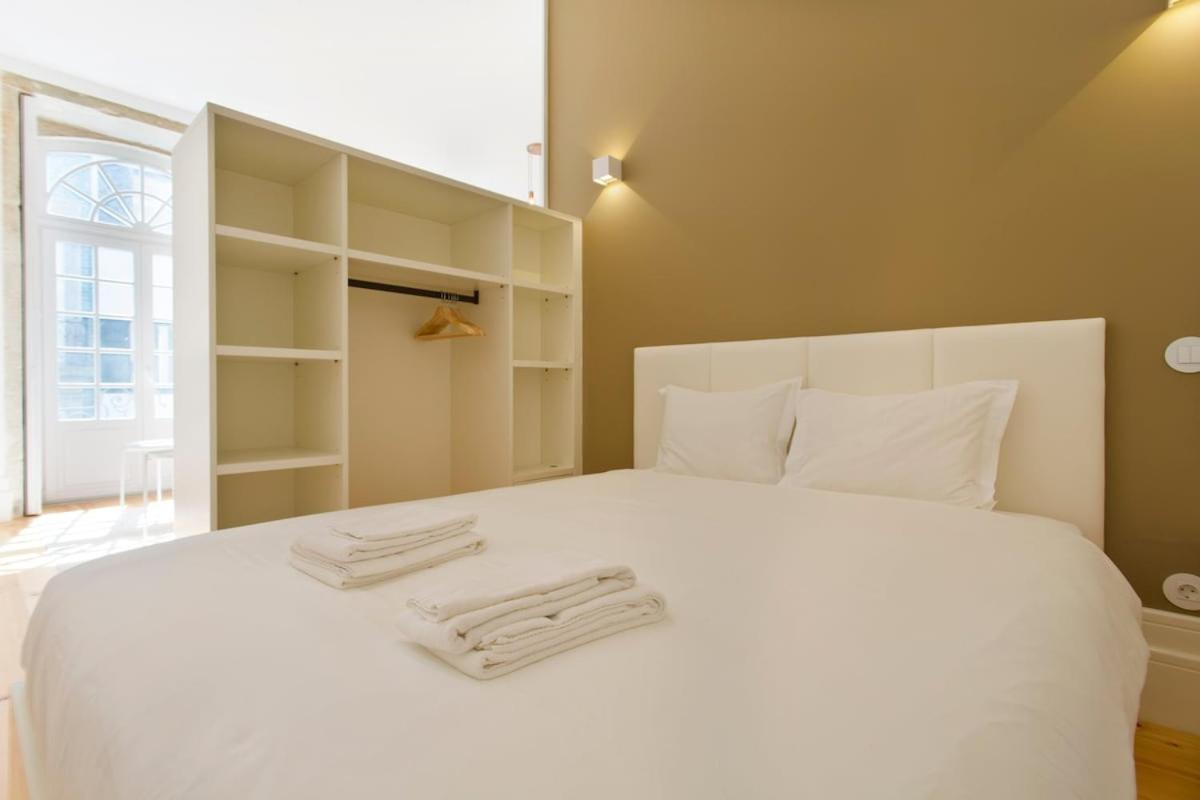Aposentus - Your In Almada Apartment Porto