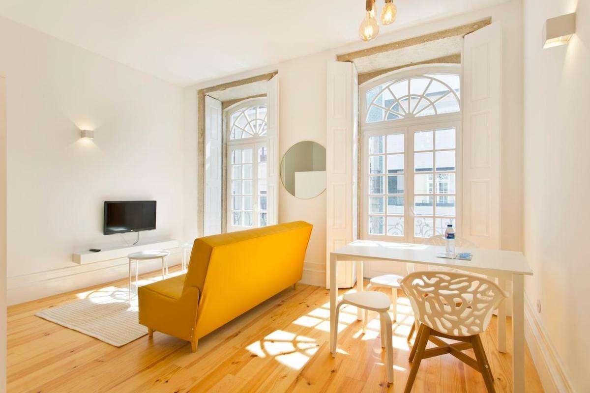 Aposentus - Your In Almada Apartment Porto
