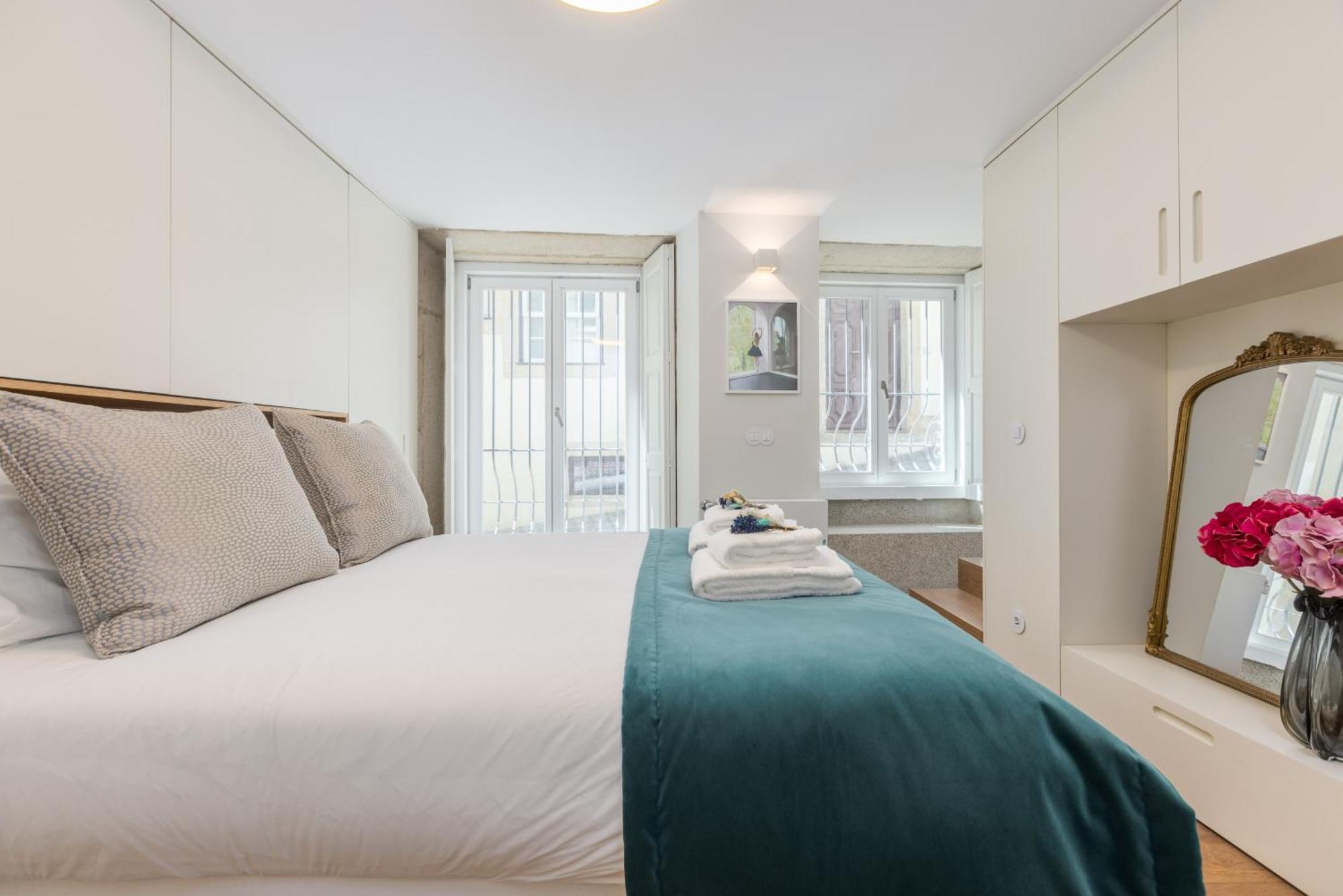 Apartment Discovery Luxury Historic House At Rua Flores
