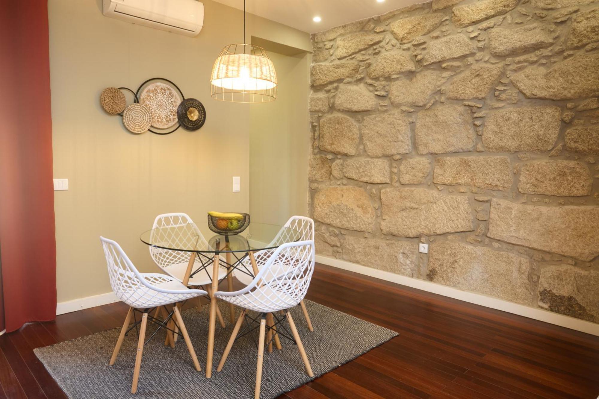 Yellow Apartment Porto