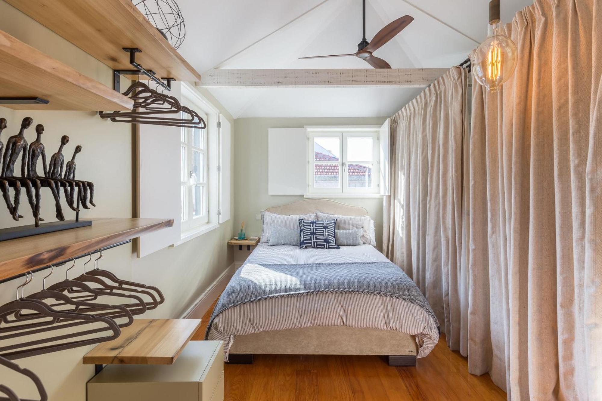 Stylish Downtown Duplex 2br Walk Everywhere! Apartment Porto