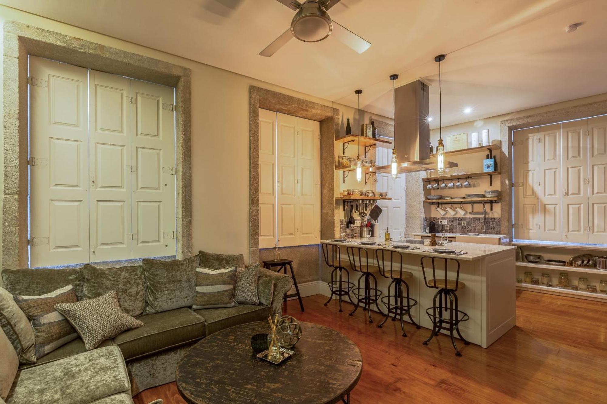 Apartment Stylish Downtown Duplex 2br Walk Everywhere! *