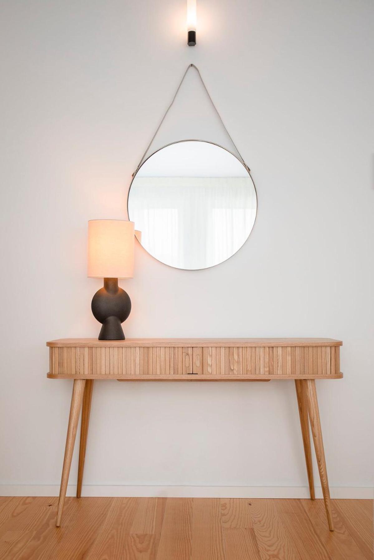 Apartment Liiiving In - Modern & Glam J