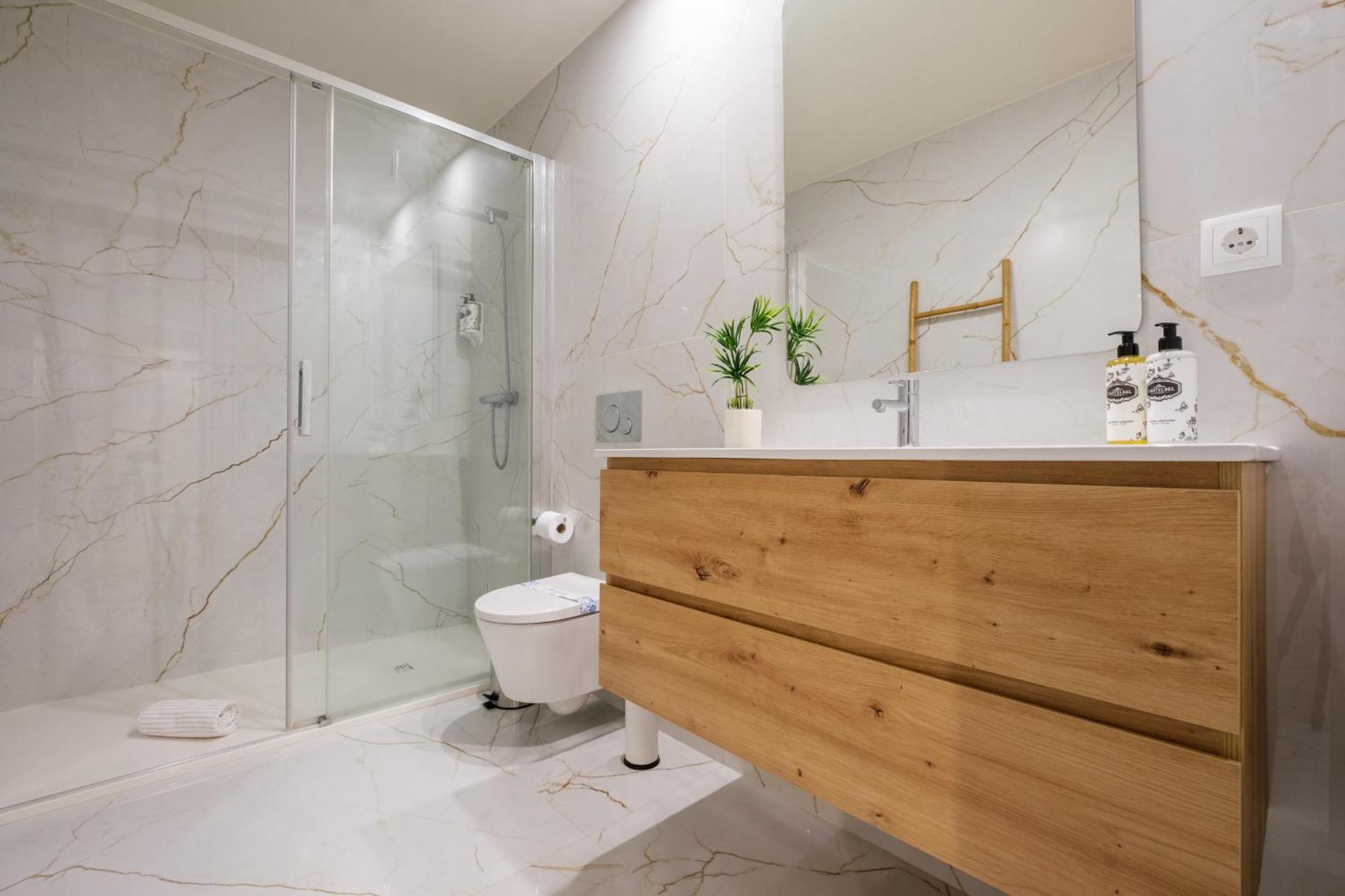 Luxury Style 6 With Ac Downtown Near Metro Porto