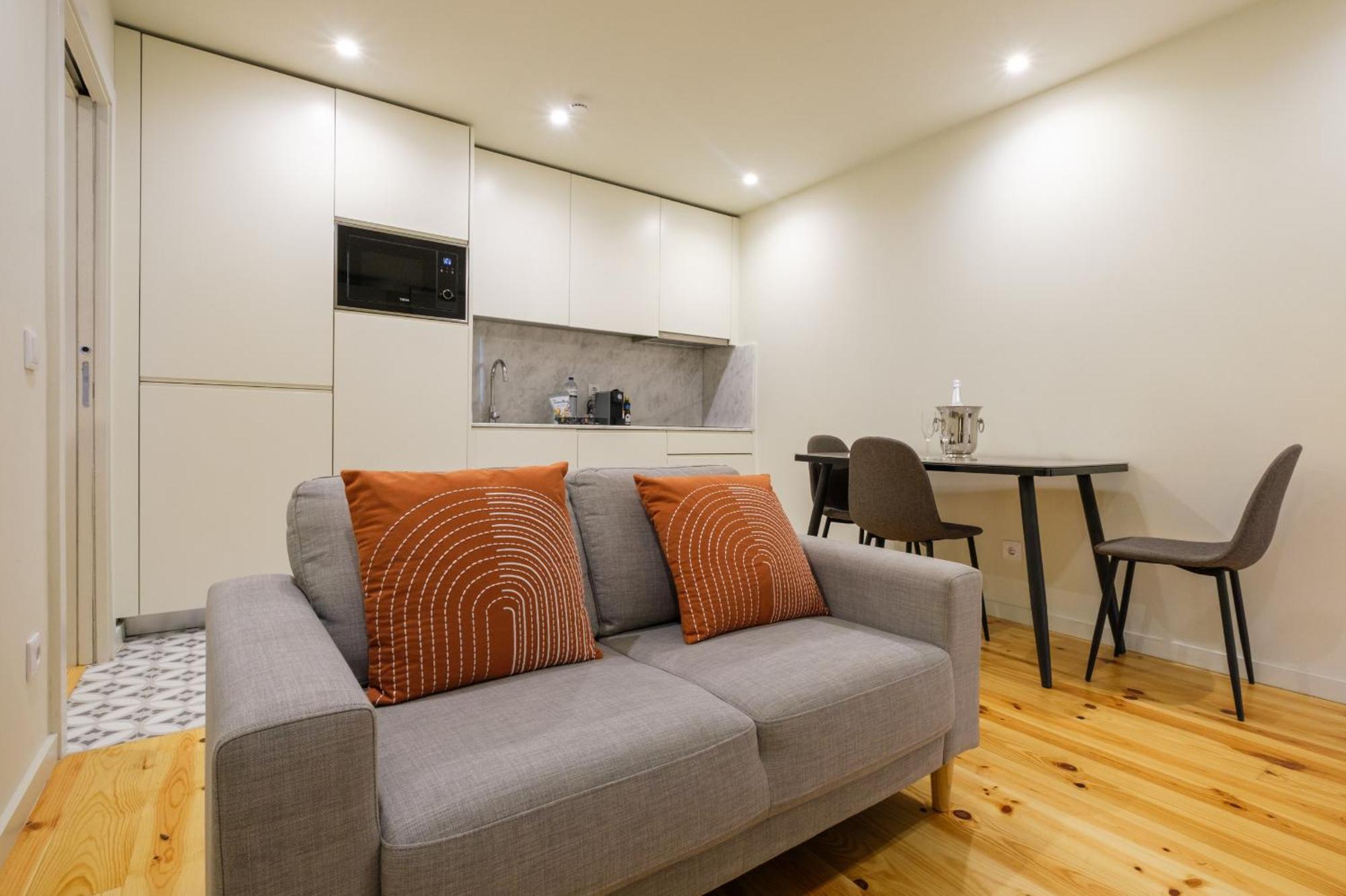 Apartment Luxury Style 6 With Ac Downtown Near Metro *