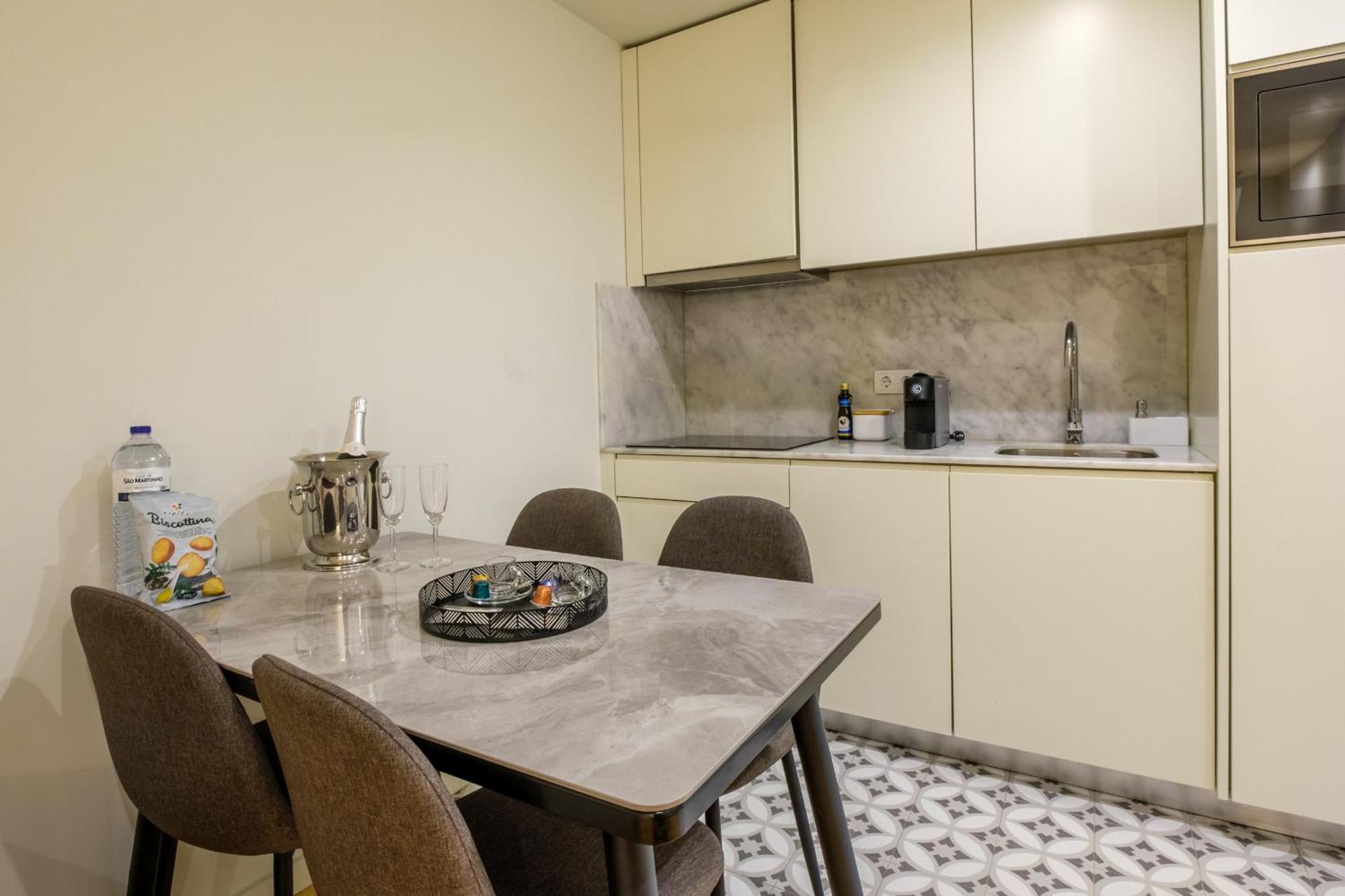 Luxury Style 7 With Ac Downtown Near Metro Porto