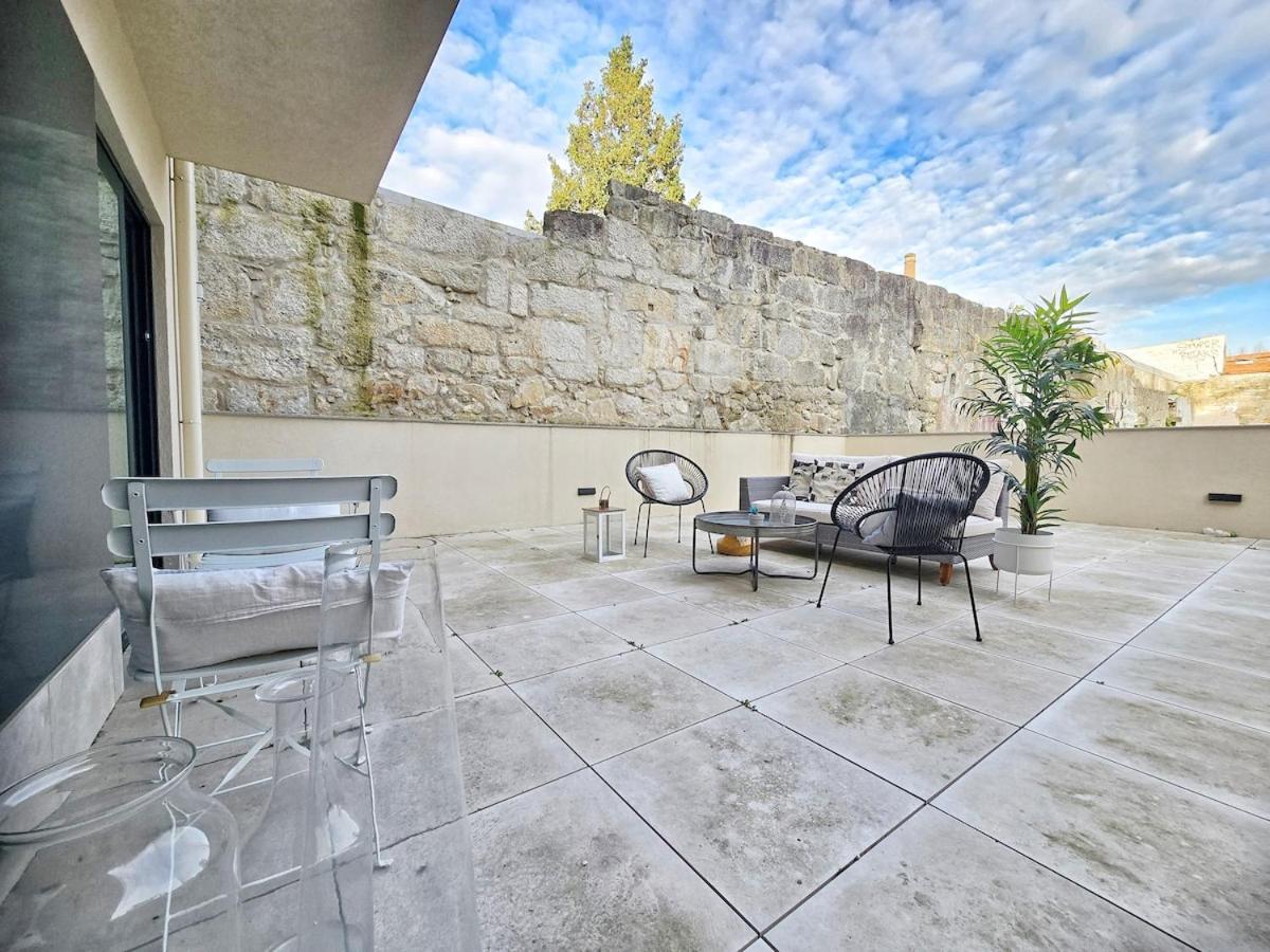 Apartment With Parking & Terrace Porto
