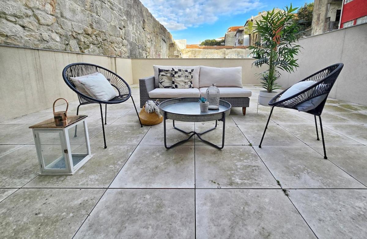 Apartment With Parking & Terrace Porto