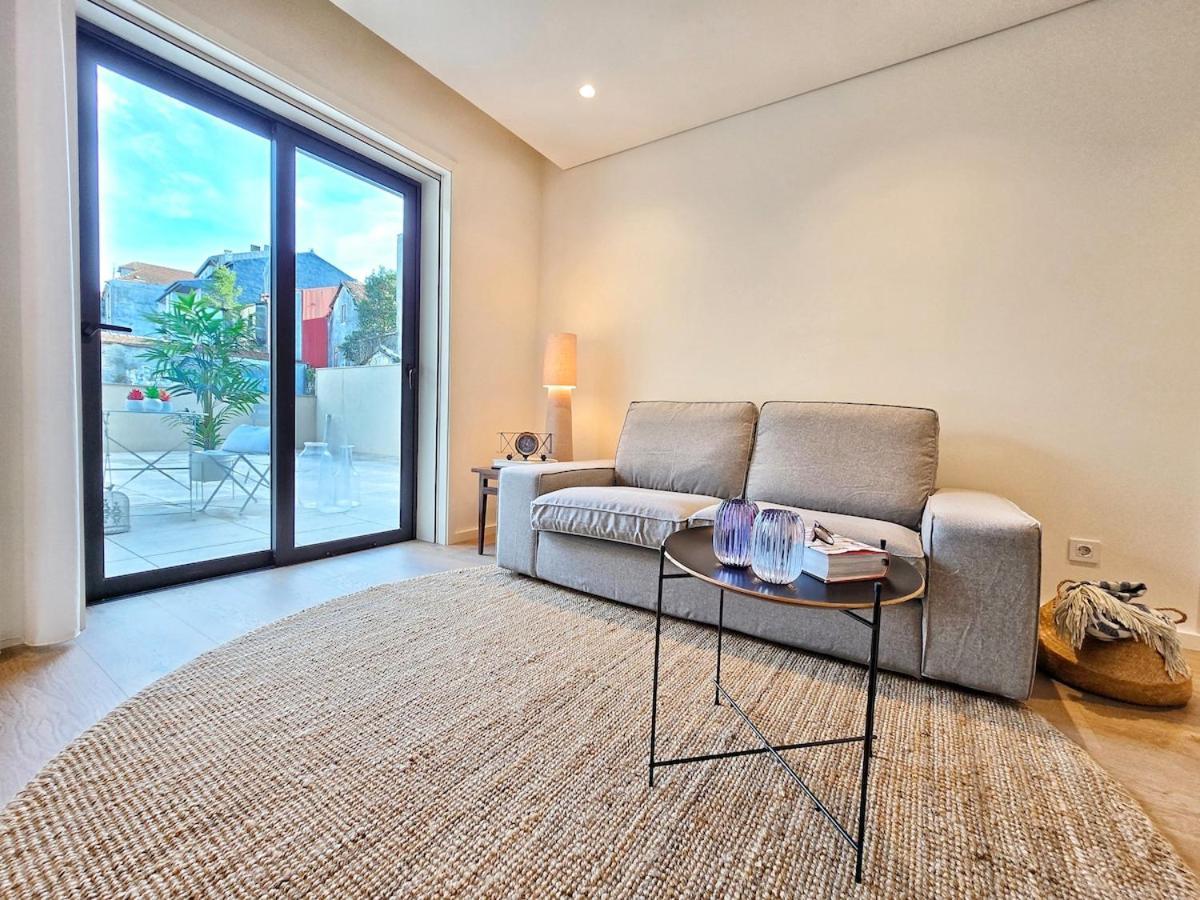 Apartment With Parking & Terrace Porto