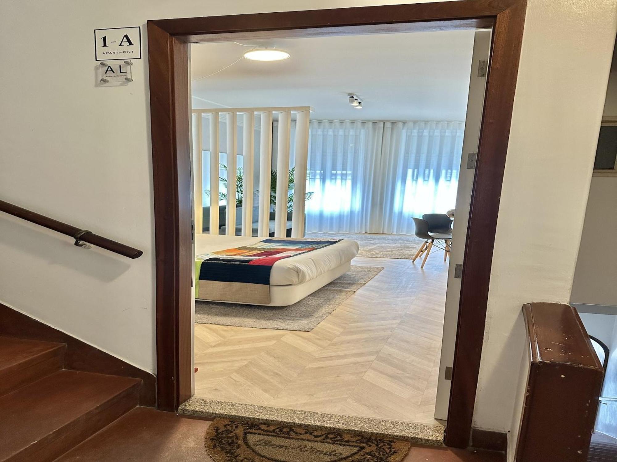 Apartment Centrally Located In Porto