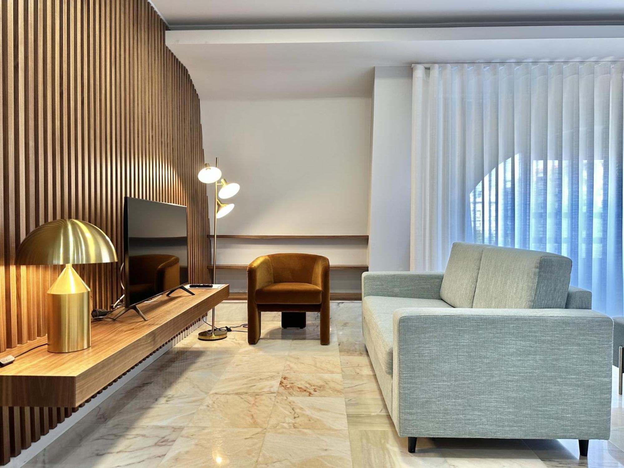 Bright Near Bolhao Metro Station Apartment *