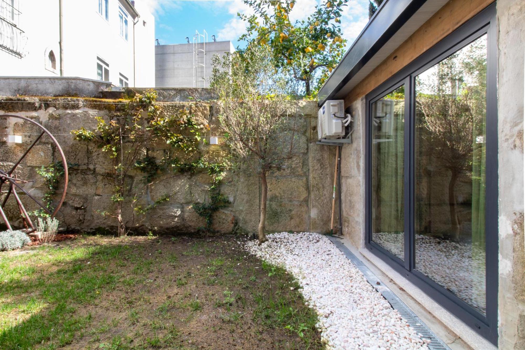 Apartment Olive Tree House By Lovelystay *