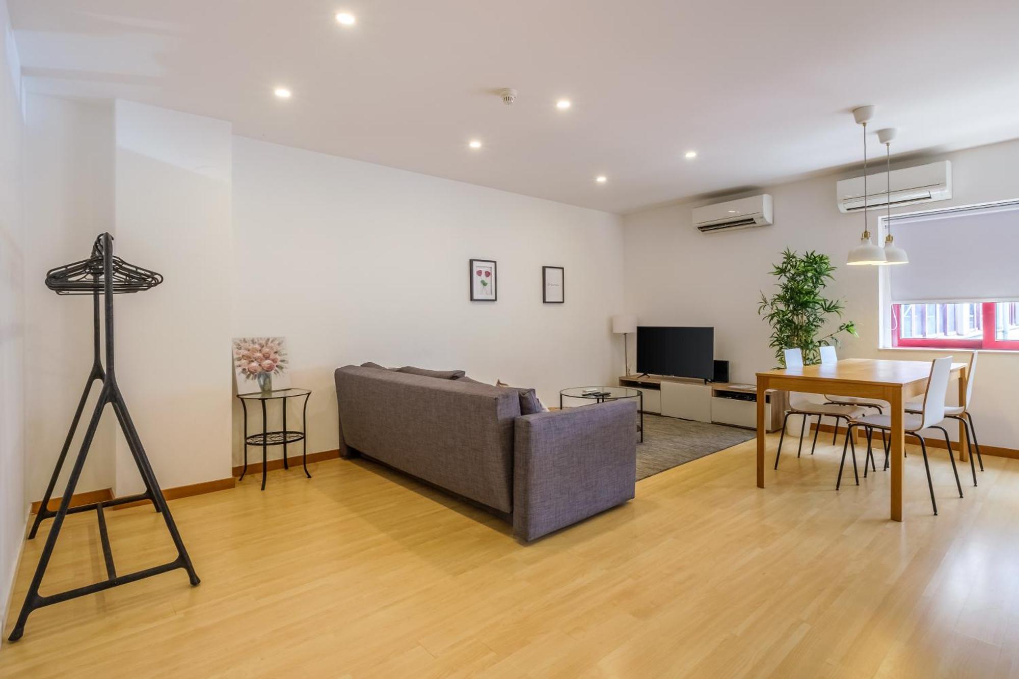 Urban Pathway 2br Apartment *