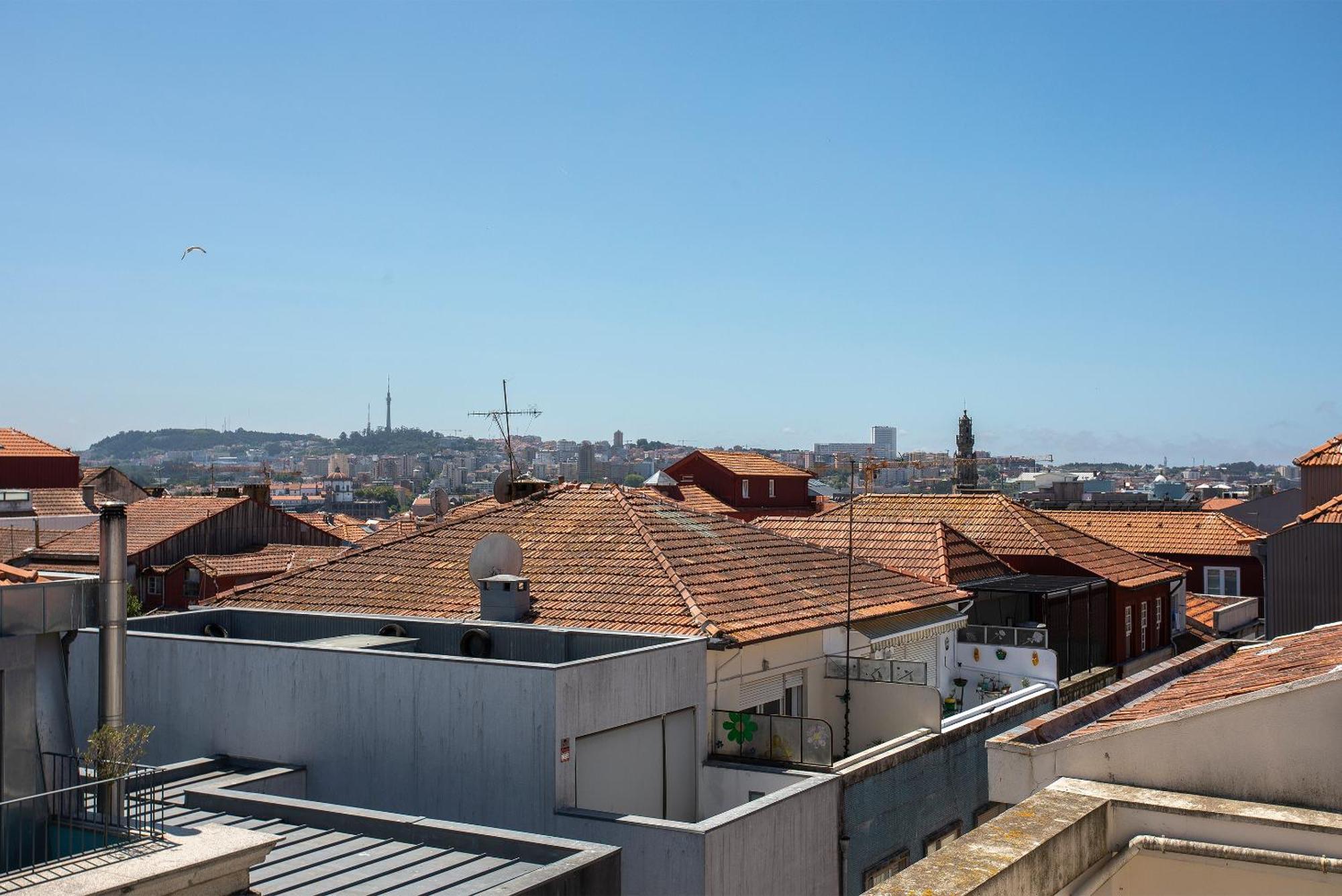 Liiiving In - Downtown Balcony Appartement Porto