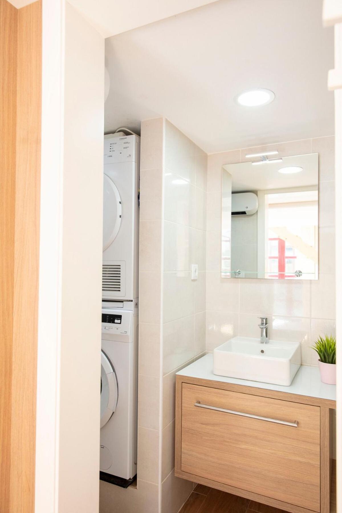 Close To Everything Your Yellow Prm 1f Apartment
