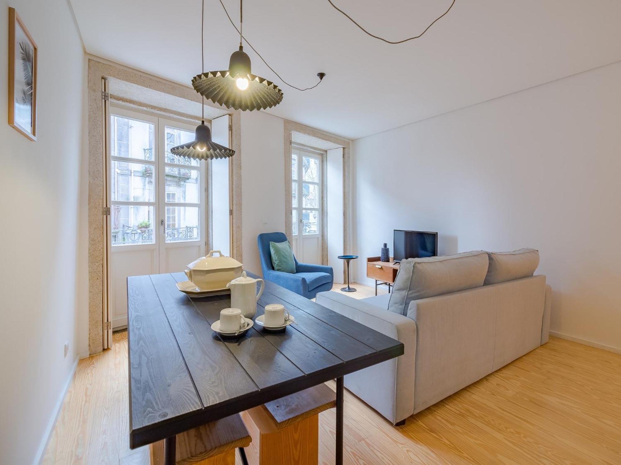 1-bedroom Beautiful In Apartment Porto