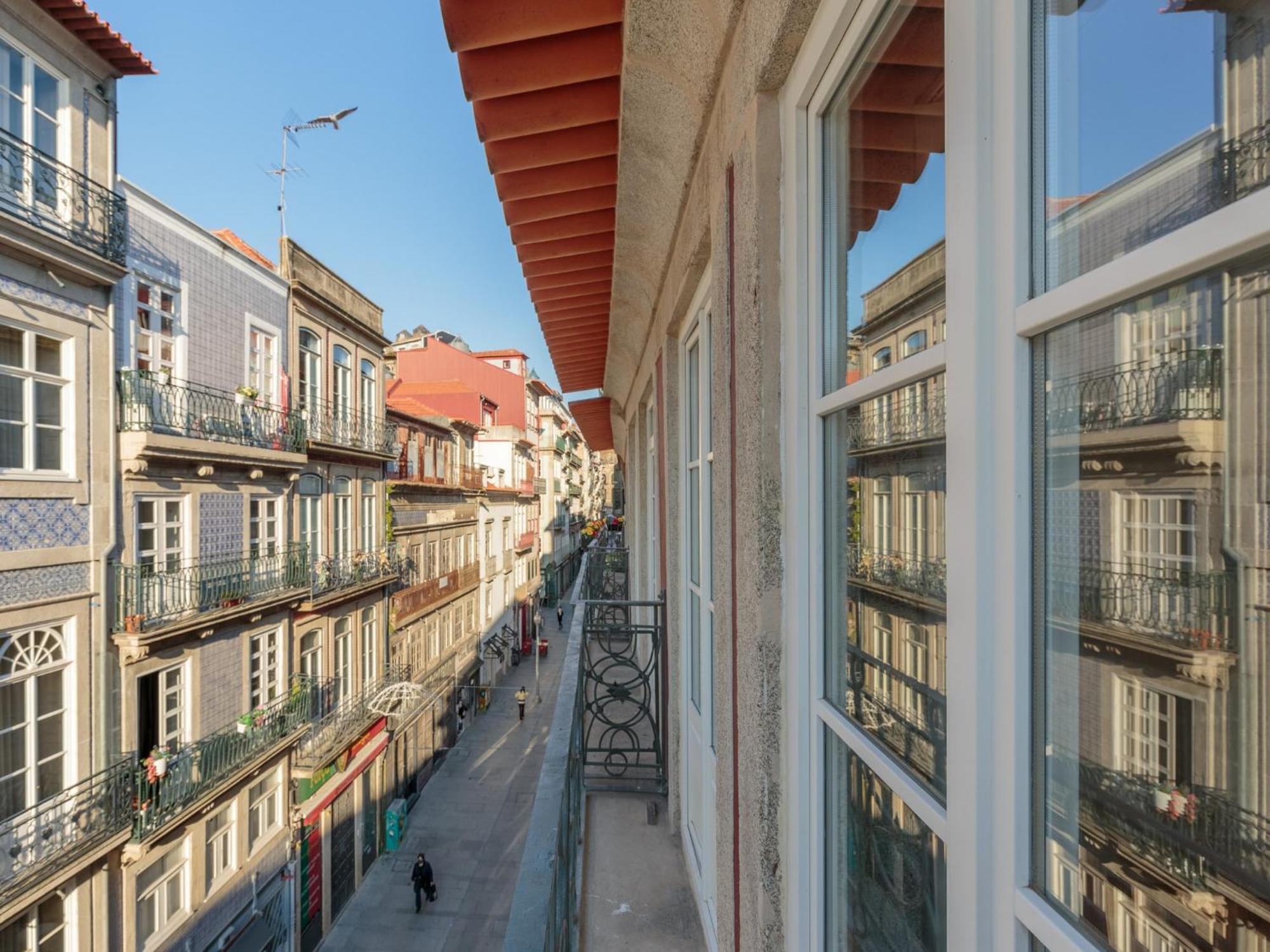 In With Balcony * Porto