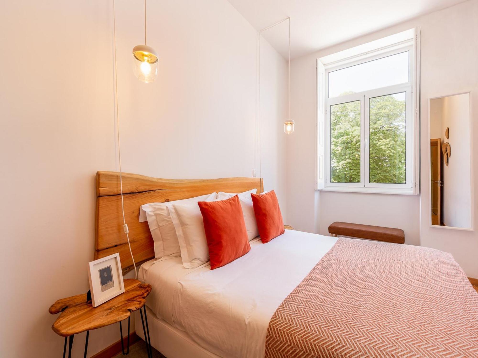 Charming 1-bedroom In Gaia Apartment