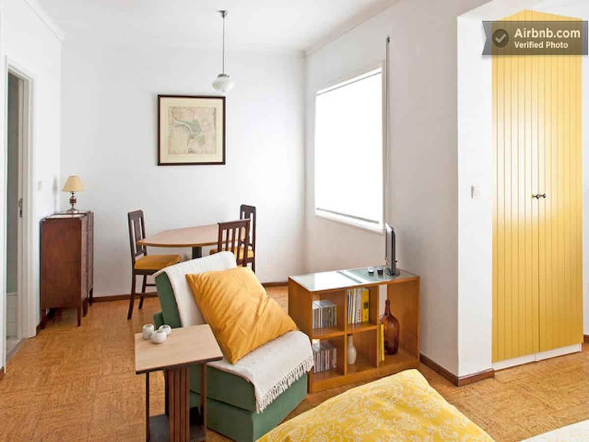 Quiet Studio City Center Apartment