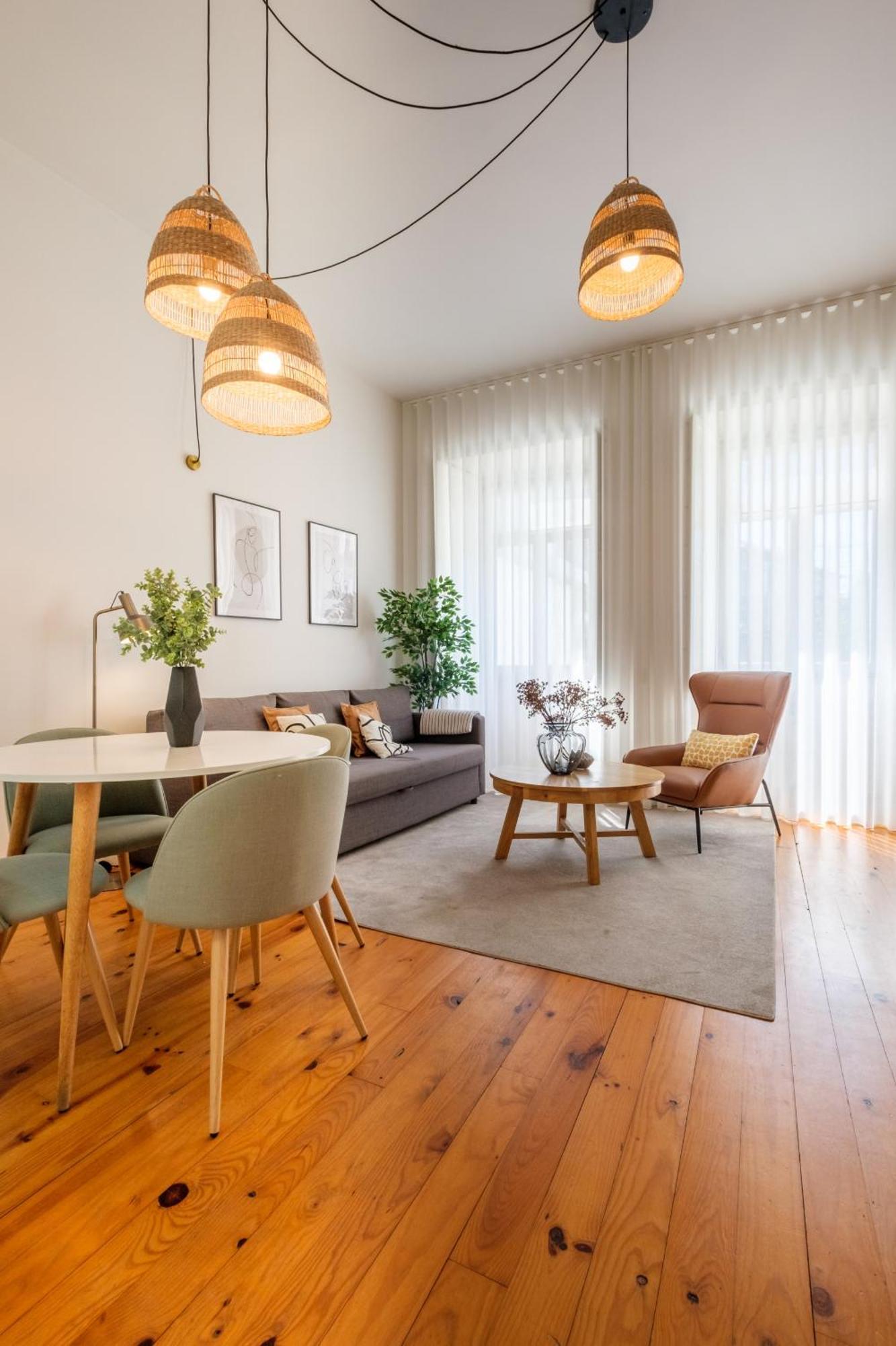 Historic Nook Downtown Near Metro Apartment Porto