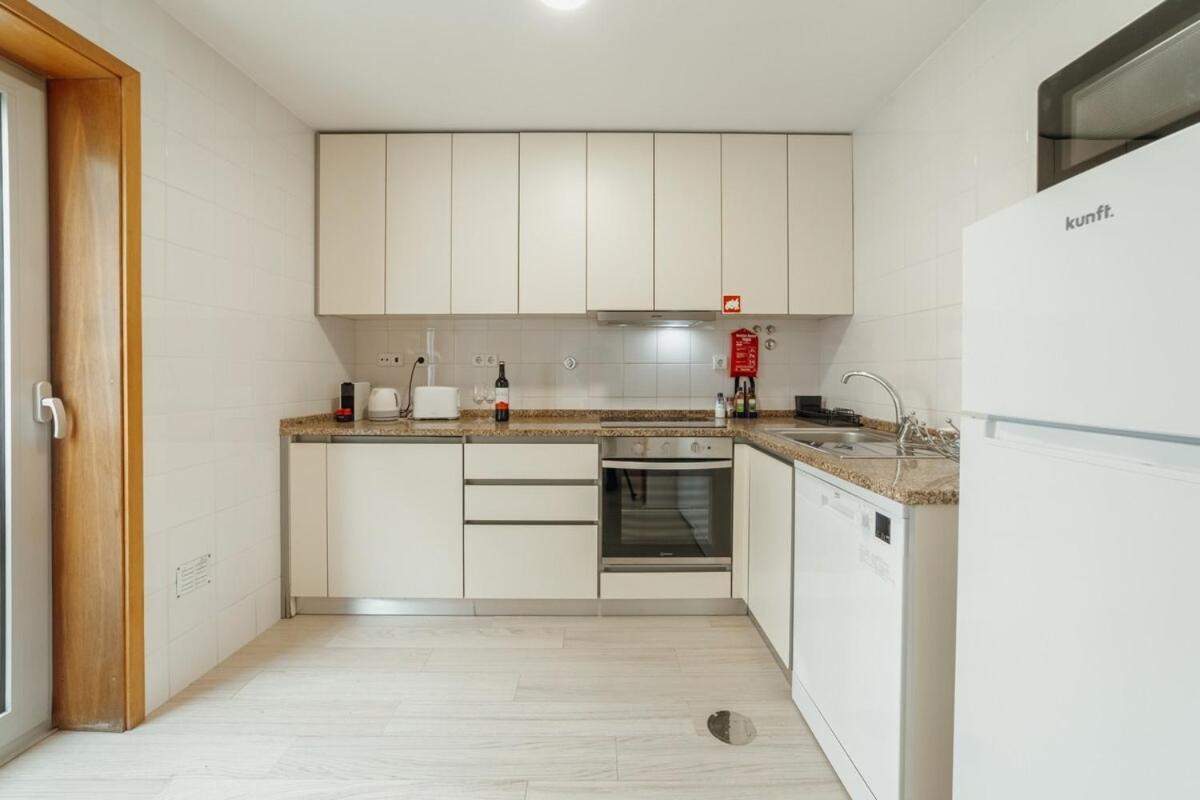 Stylish Flat By Hosty Porto
