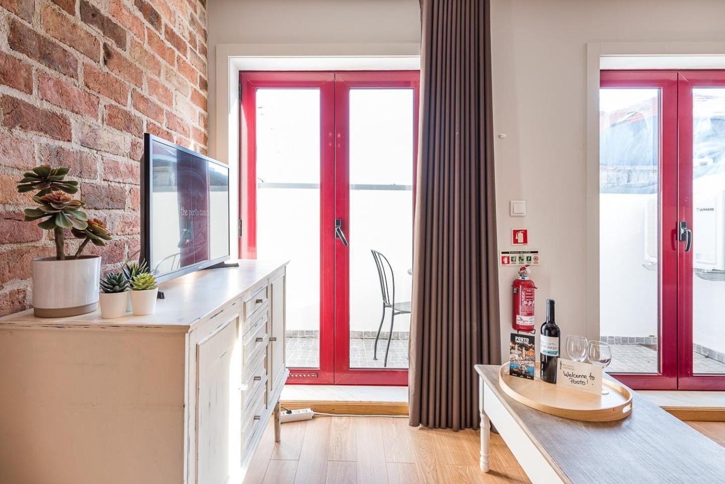 Guestready - Crayon Walls Apts Apartment Porto