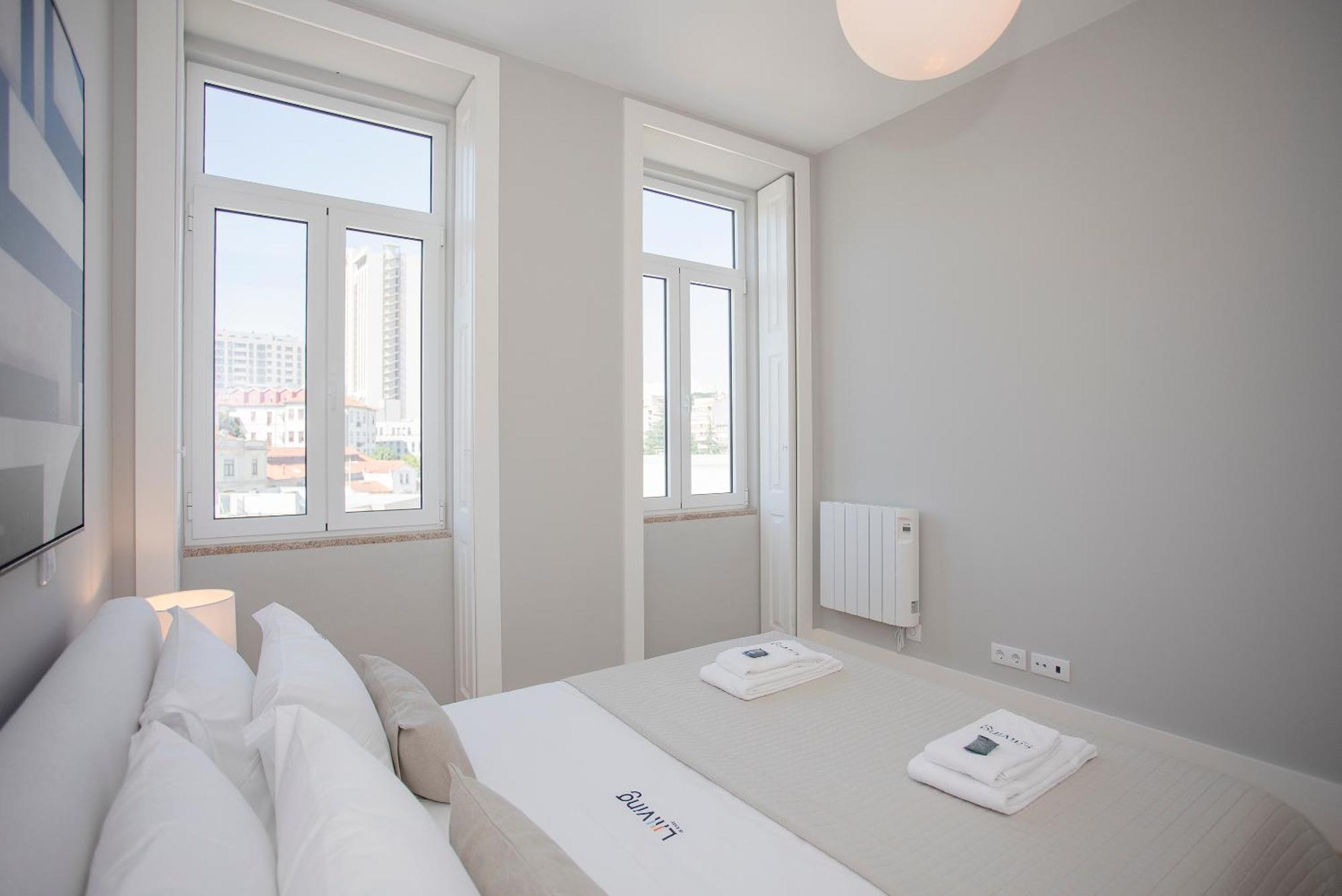 Liiiving In - Art Design Apartment *