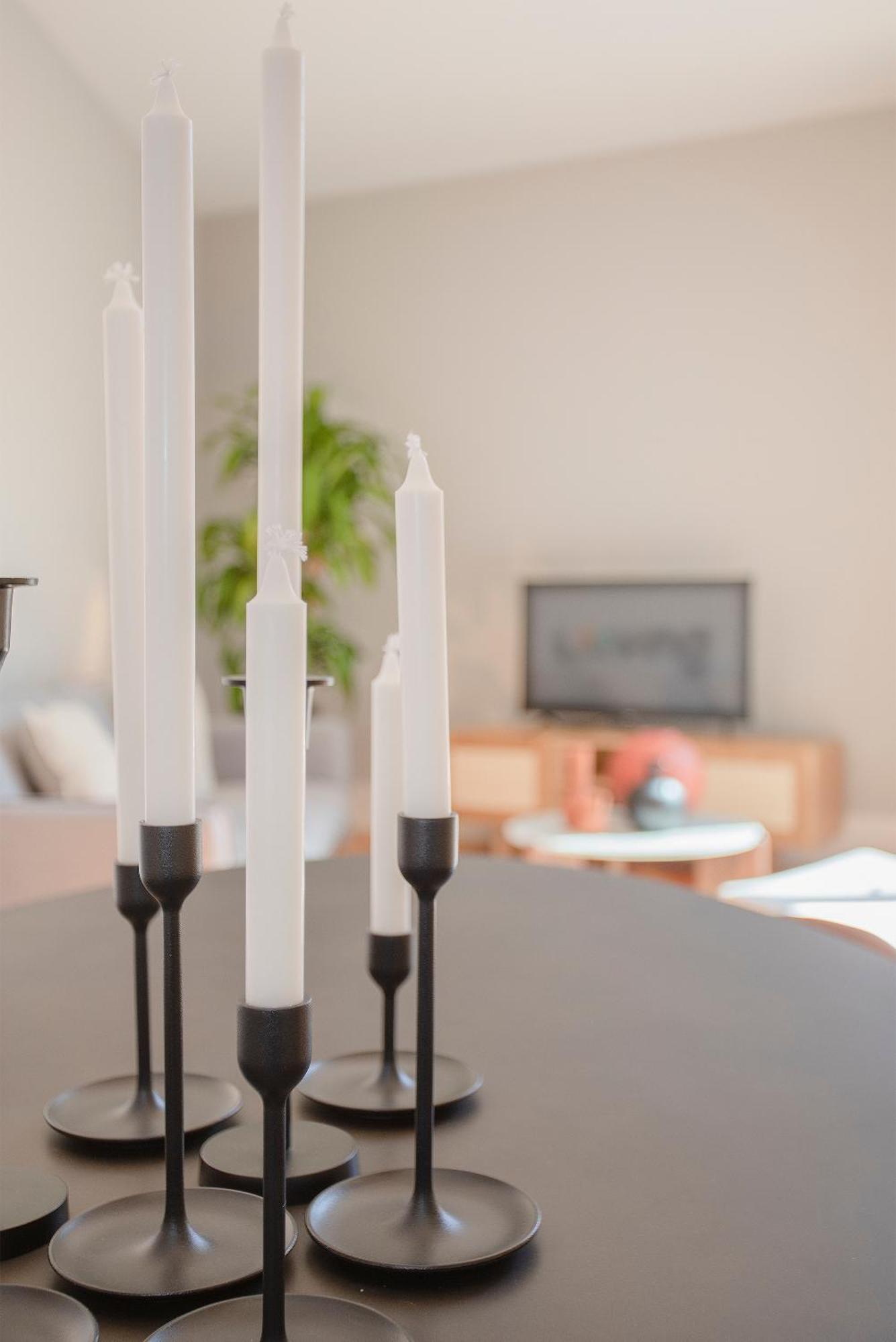 Apartment Liiiving In - Art Design *