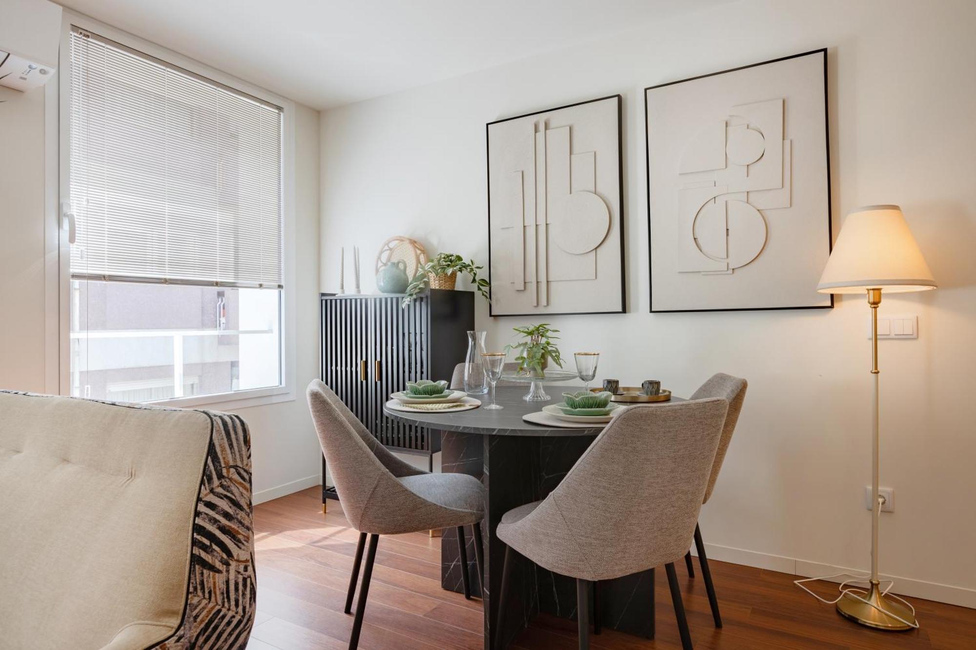 Apartment 250 At Arts District