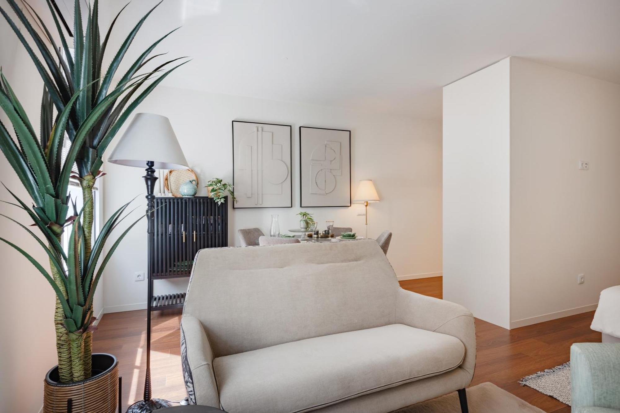 Apartment 250 At Arts District *