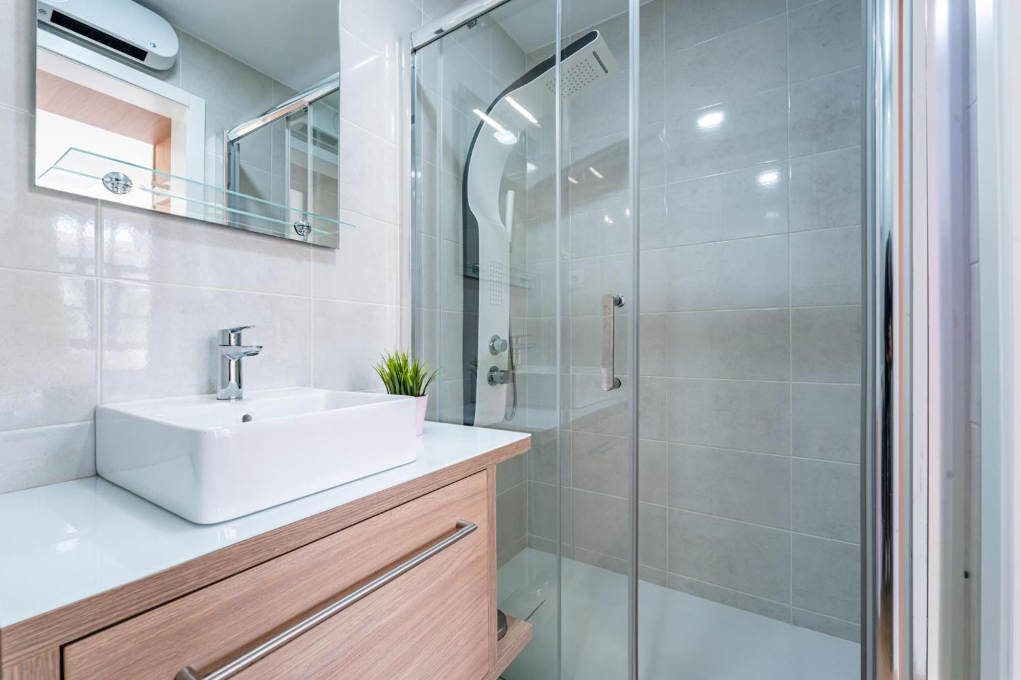 Close To Everything Your Blue Prm 2f Apartment *