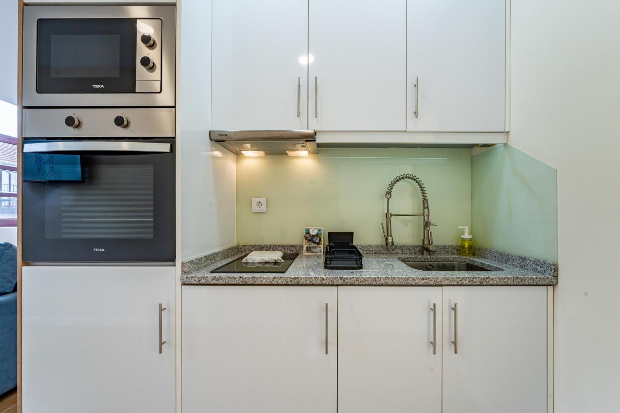 Close To Everything Your Blue Prm 2f Apartment Porto