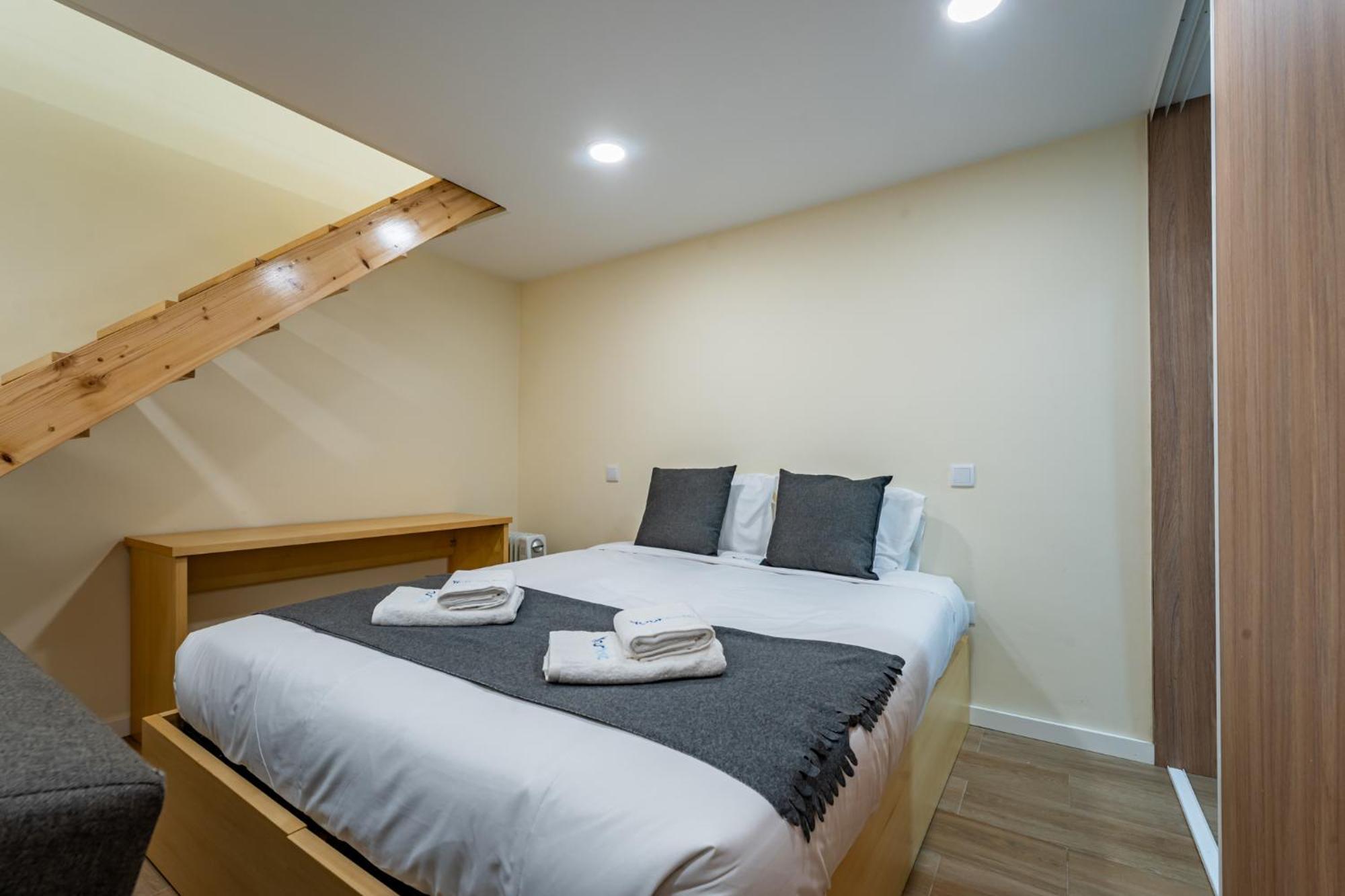 Close To Everything Your Gray Prm 2t Apartment *